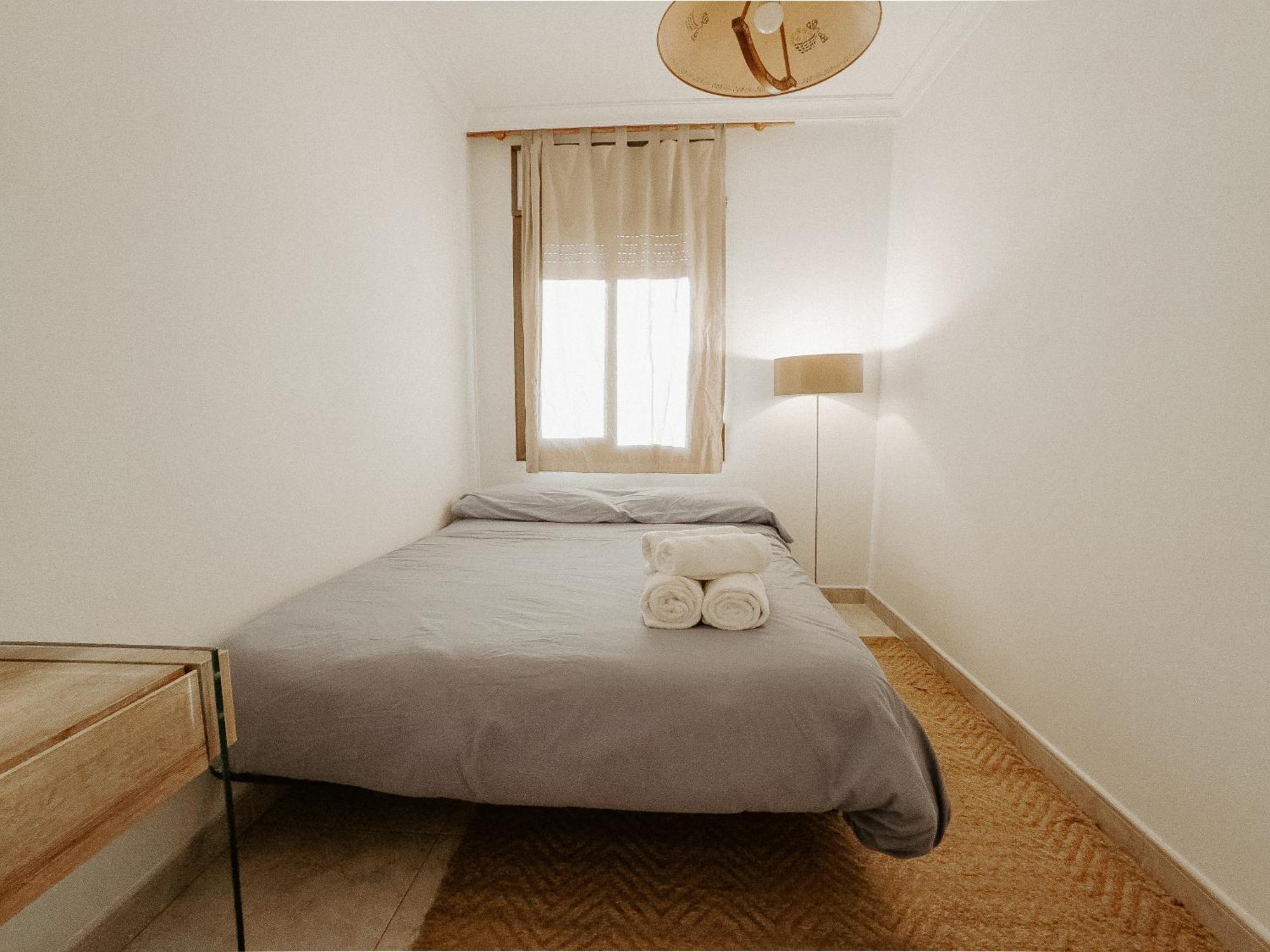 Charming Rooms In Shared Apartment Near Camp Nou Barselona Oda fotoğraf
