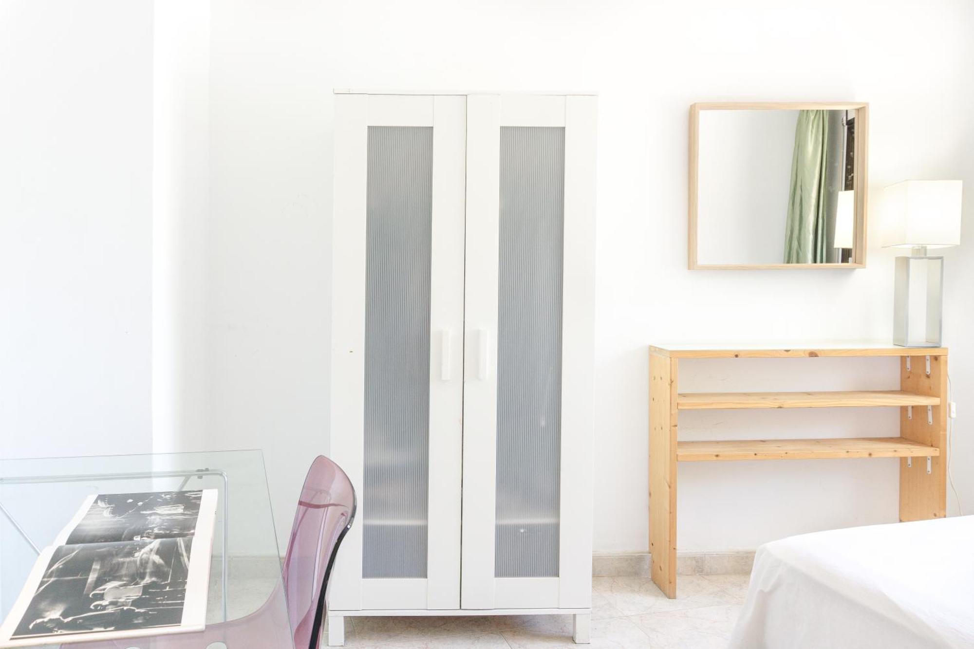 Charming Rooms In Shared Apartment Near Camp Nou Barselona Dış mekan fotoğraf